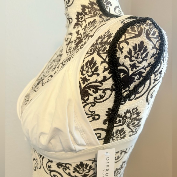 DISRUPTIVE YOUTH White Bikini Top - Picture 7 of 10